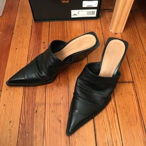 Zara 38.5 cowboy mules
